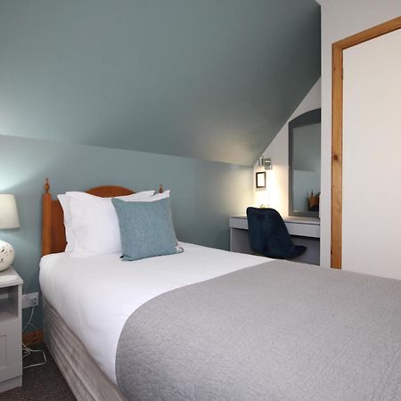 Temple View Hotel Carinish ภายนอก รูปภาพ